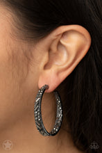 Load image into Gallery viewer, Paparazzi Accessories: GLITZY By Association - Black Earring