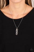 Load image into Gallery viewer, Pearls Before VINE - Silver