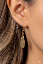 Load image into Gallery viewer, Paparazzi Accessories: Compelling Confetti - Gold Necklace