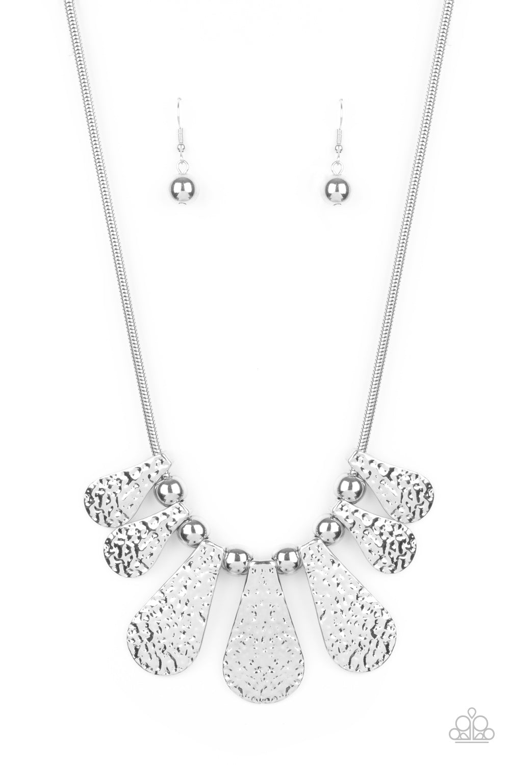 Paparazzi Accessories Gallery Goddess - Silver Necklace