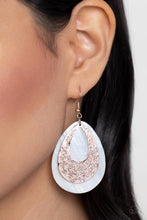 Load image into Gallery viewer, Paparazzi Accessories: Bountiful Beaches - Rose Gold Earring
