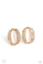 Load image into Gallery viewer, Shimmery Statement - Gold
